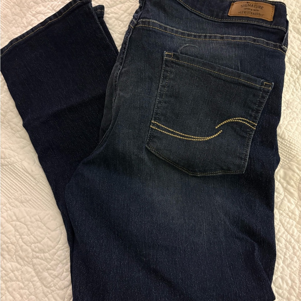 Levi's Women’s Dark Blue Modern Slim Jeans size 16 short